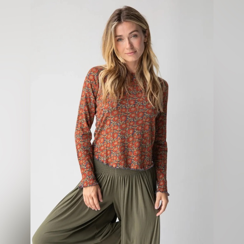 Natural Life Lily Knit long-sleeve Tee Cotton Lettuce-edge Boho Floral Medium
